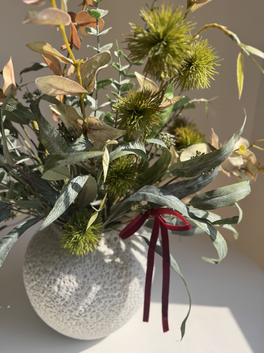 Faded greens artificial winter bouquet - Image 4