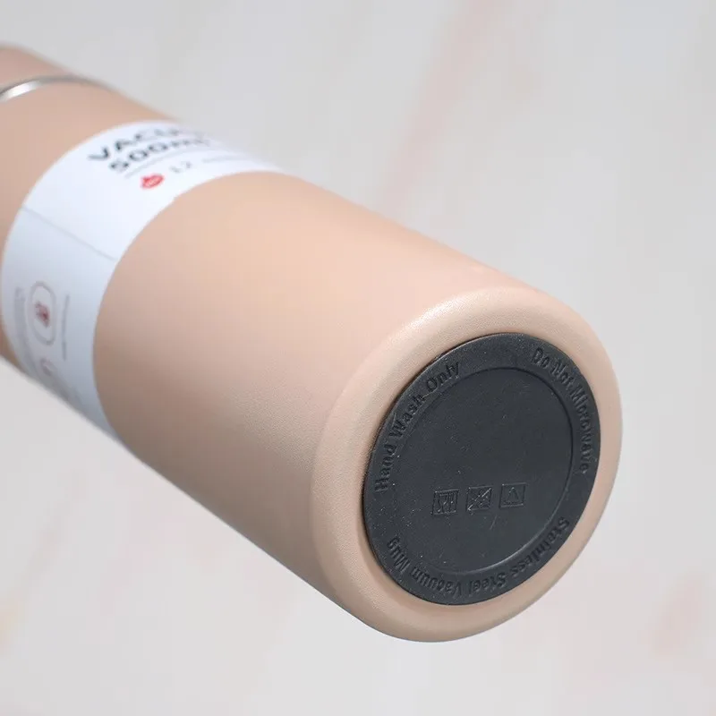 Stainless steel thermal water flask and cups set - Image 12