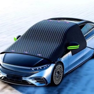 Protecting car windscreen snow cover