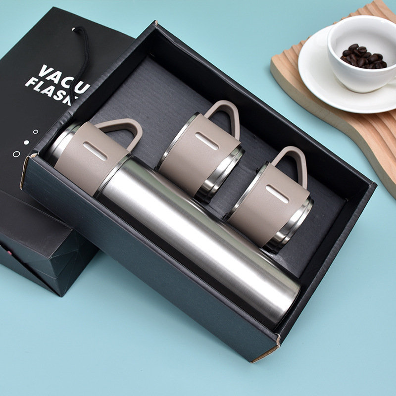 Stainless steel thermal water flask and cups set - Image 2