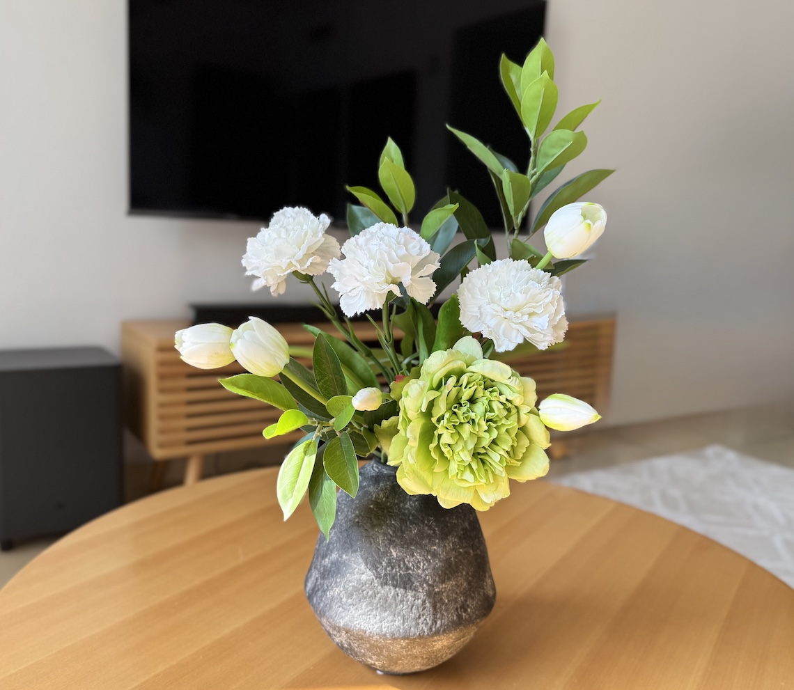 Spring faux flower arrangements with 5 or 10 stems - Image 3