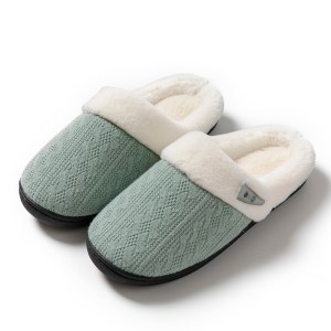 Soft knitted indoor slippers