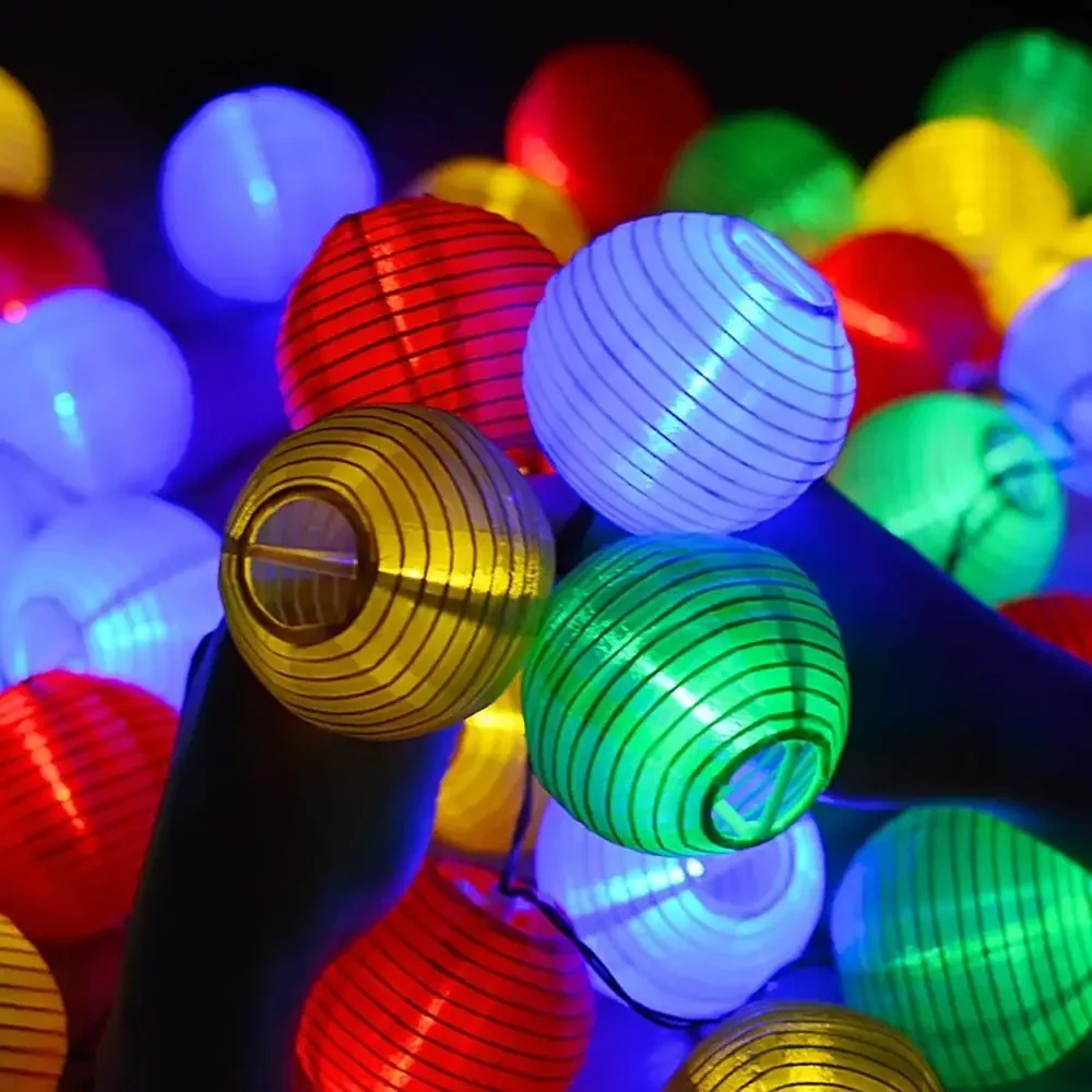 Solar-powered LED lantern string lights - Image 13