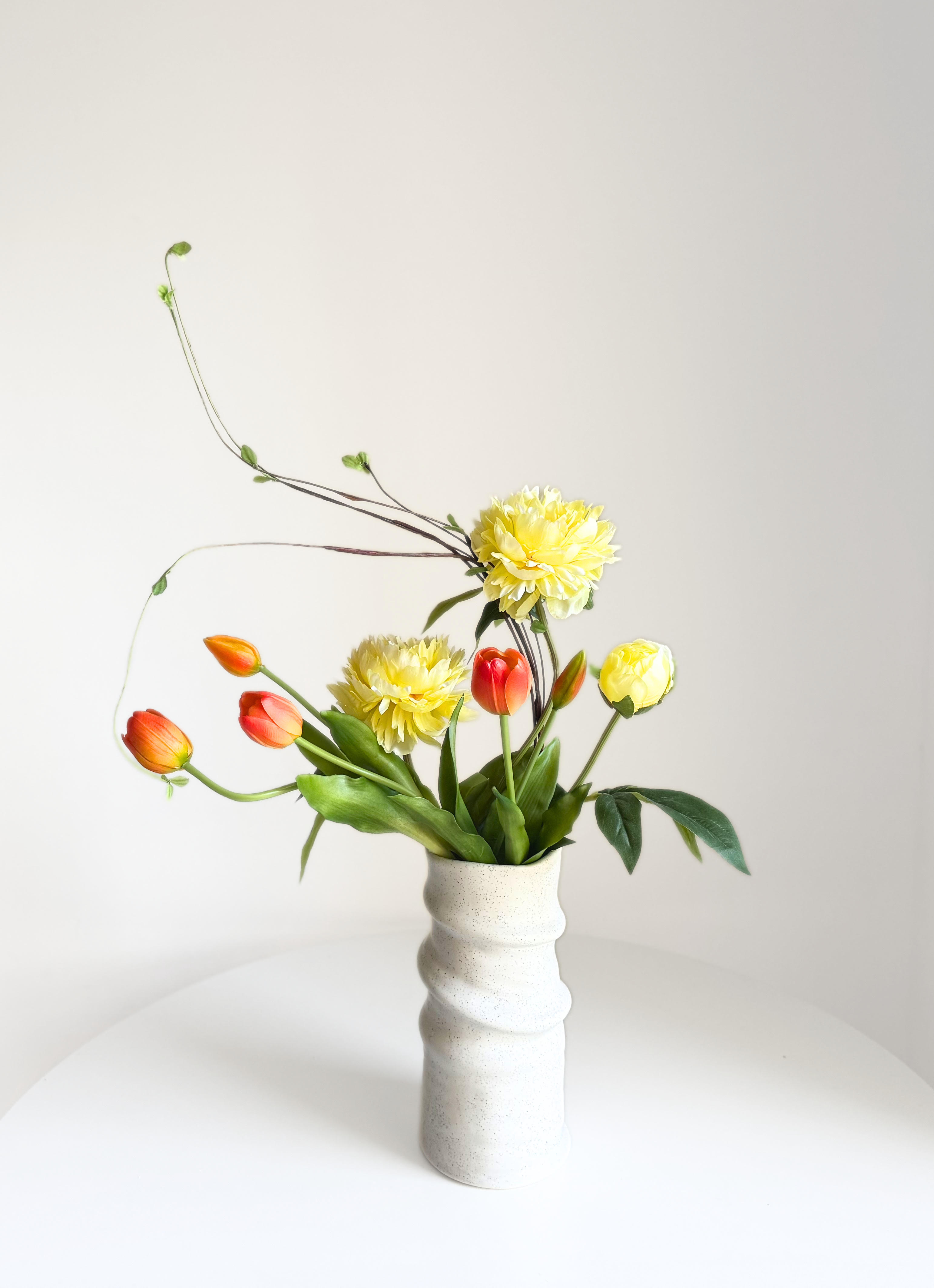 Peony and tulips spring bouquet - Image 6