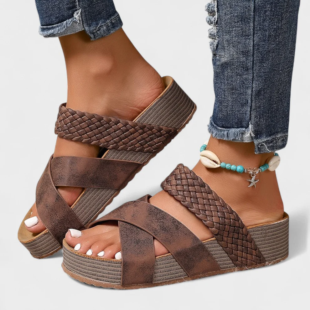 Braided crisscross platform slipper sandals - Image 4