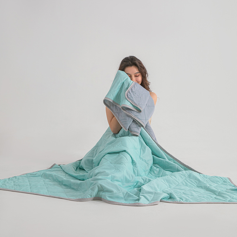 Lightweight reversible summer blanket - Image 6