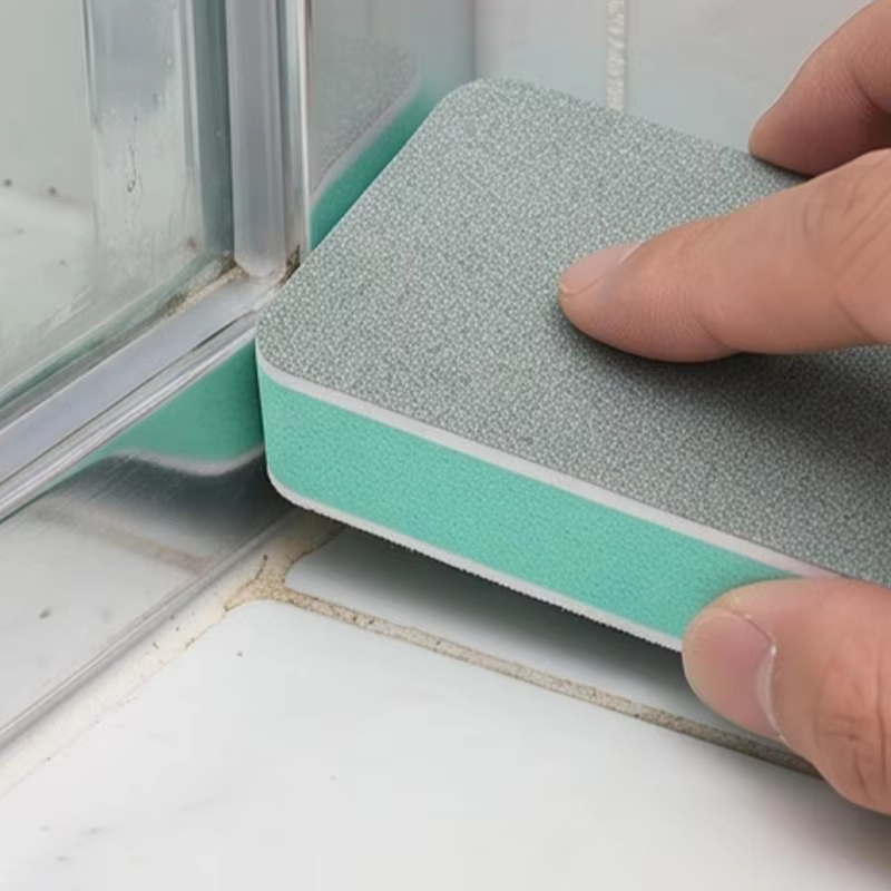 Double-sided limescale and water stain remover sponge - Image 4