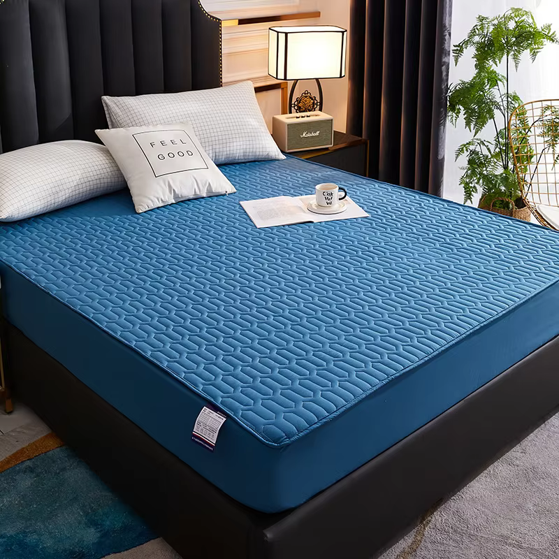 Quilted water-resistant fitted mattress protector - Image 3
